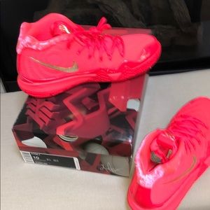 Nike KYRIE IRVING brand new red cobalt  size 10